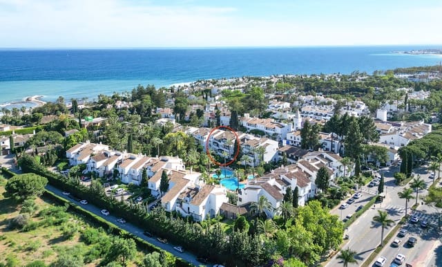 2 sypialnia Apartament na sprzedaż w Marbella z basenem garażem - 2 425 000 € (Ref: 9245969)