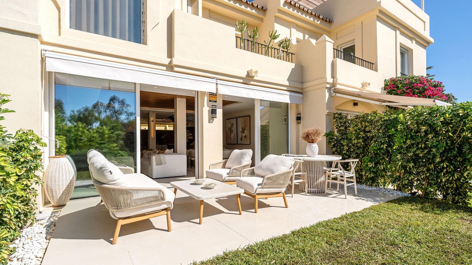 Casa de 3 habitaciones en Benahavís en venta con piscina - 1.195.000 € (Ref: 9245971)