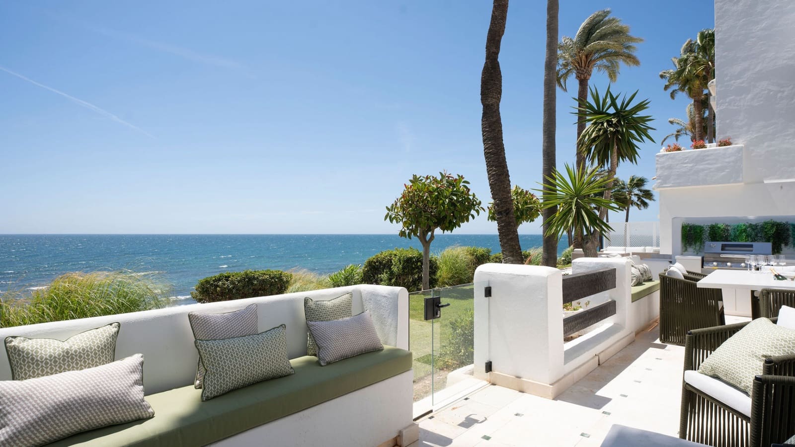 3 bedroom Apartment for sale in Marbella with pool garage - € 6,995,000 (Ref: 9245973)
