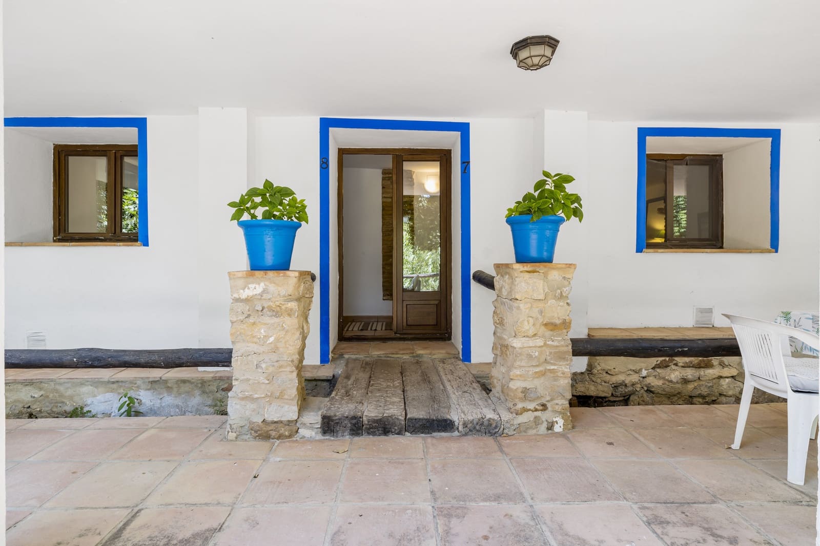 9 soveværelse Semi-Rækkehus til salg i Cortes de la Frontera med swimmingpool - € 995.000 (Ref: 9245975)