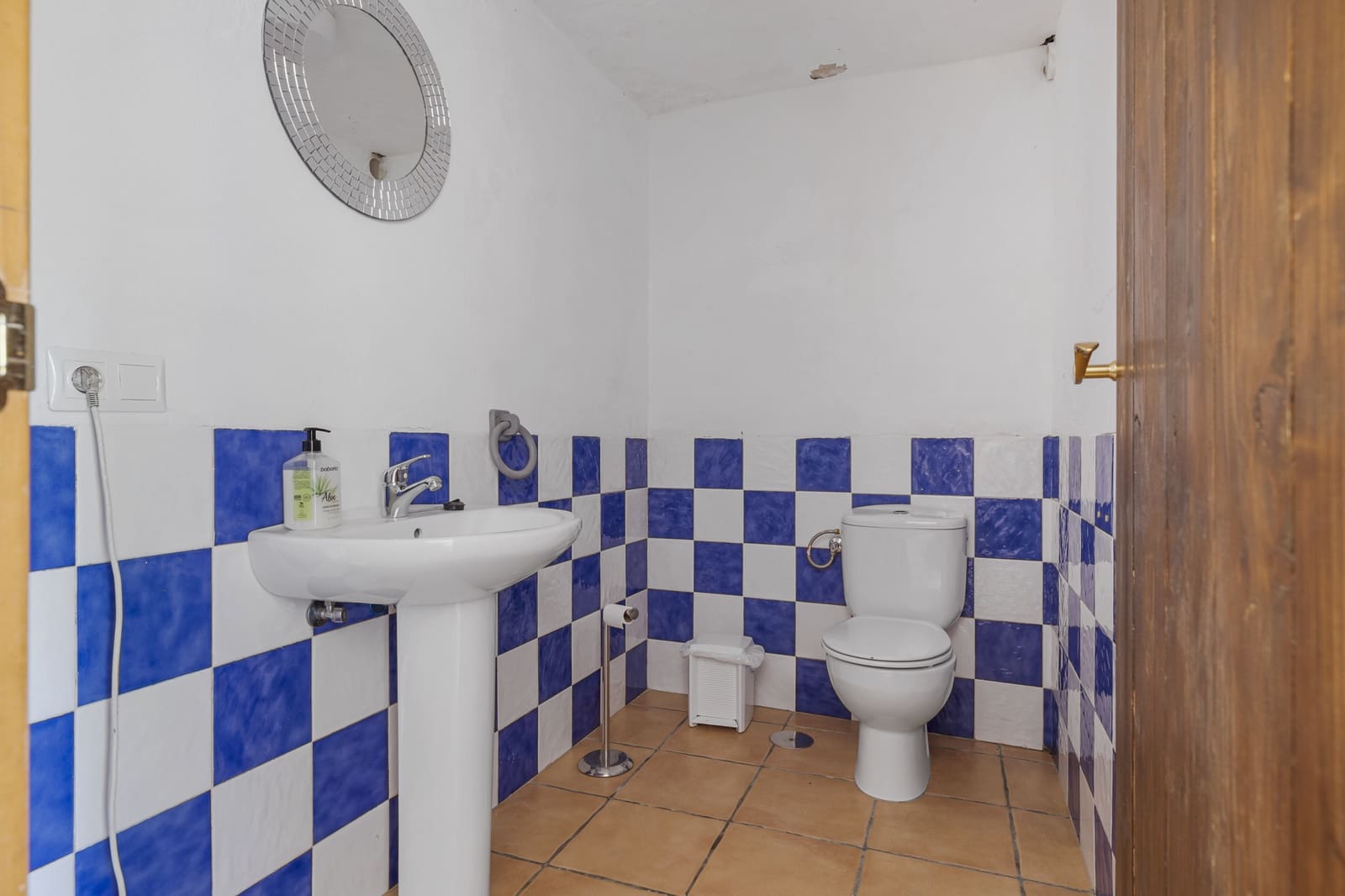 9 soveværelse Semi-Rækkehus til salg i Cortes de la Frontera med swimmingpool - € 995.000 (Ref: 9245975)