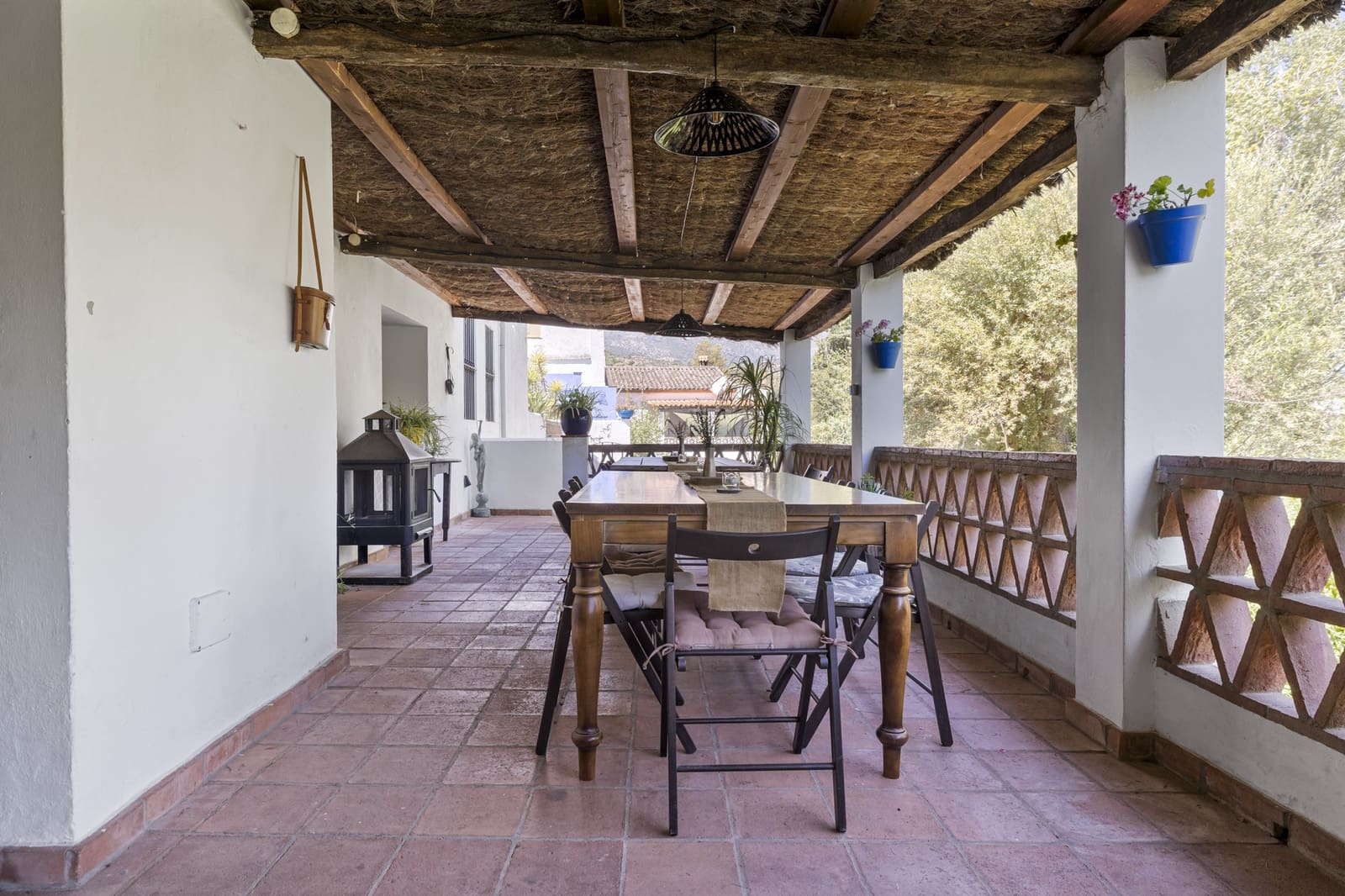 9 soveværelse Semi-Rækkehus til salg i Cortes de la Frontera med swimmingpool - € 995.000 (Ref: 9245975)