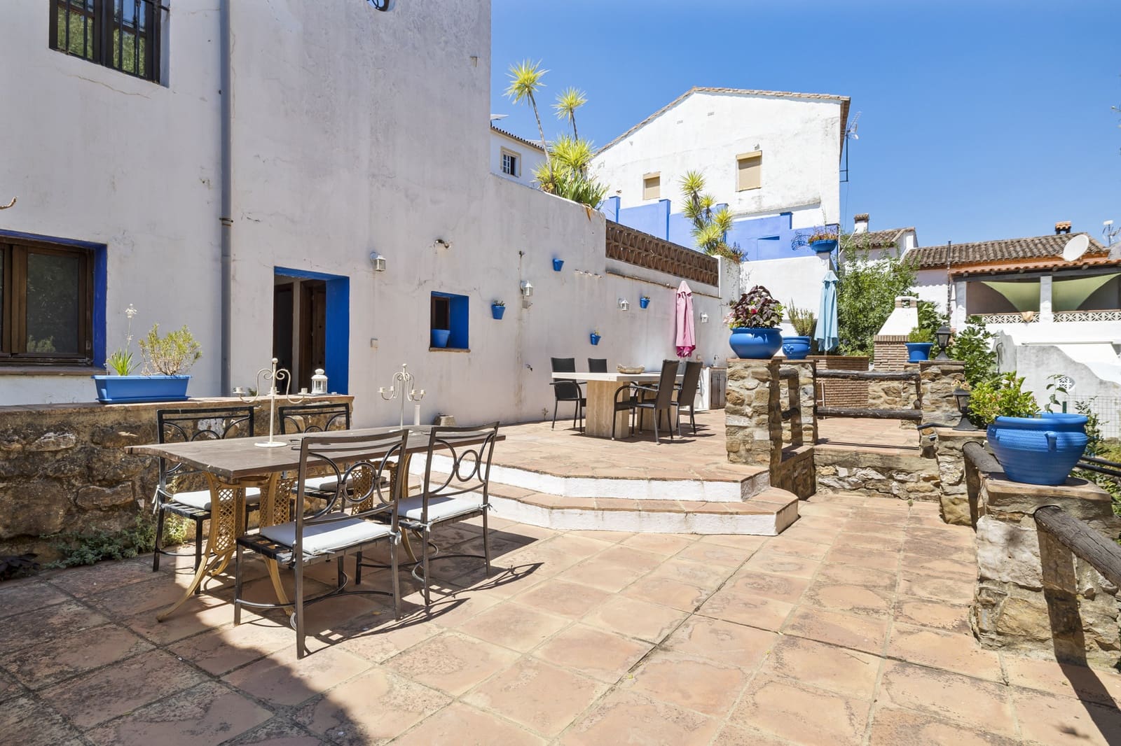 9 soveværelse Semi-Rækkehus til salg i Cortes de la Frontera med swimmingpool - € 995.000 (Ref: 9245975)