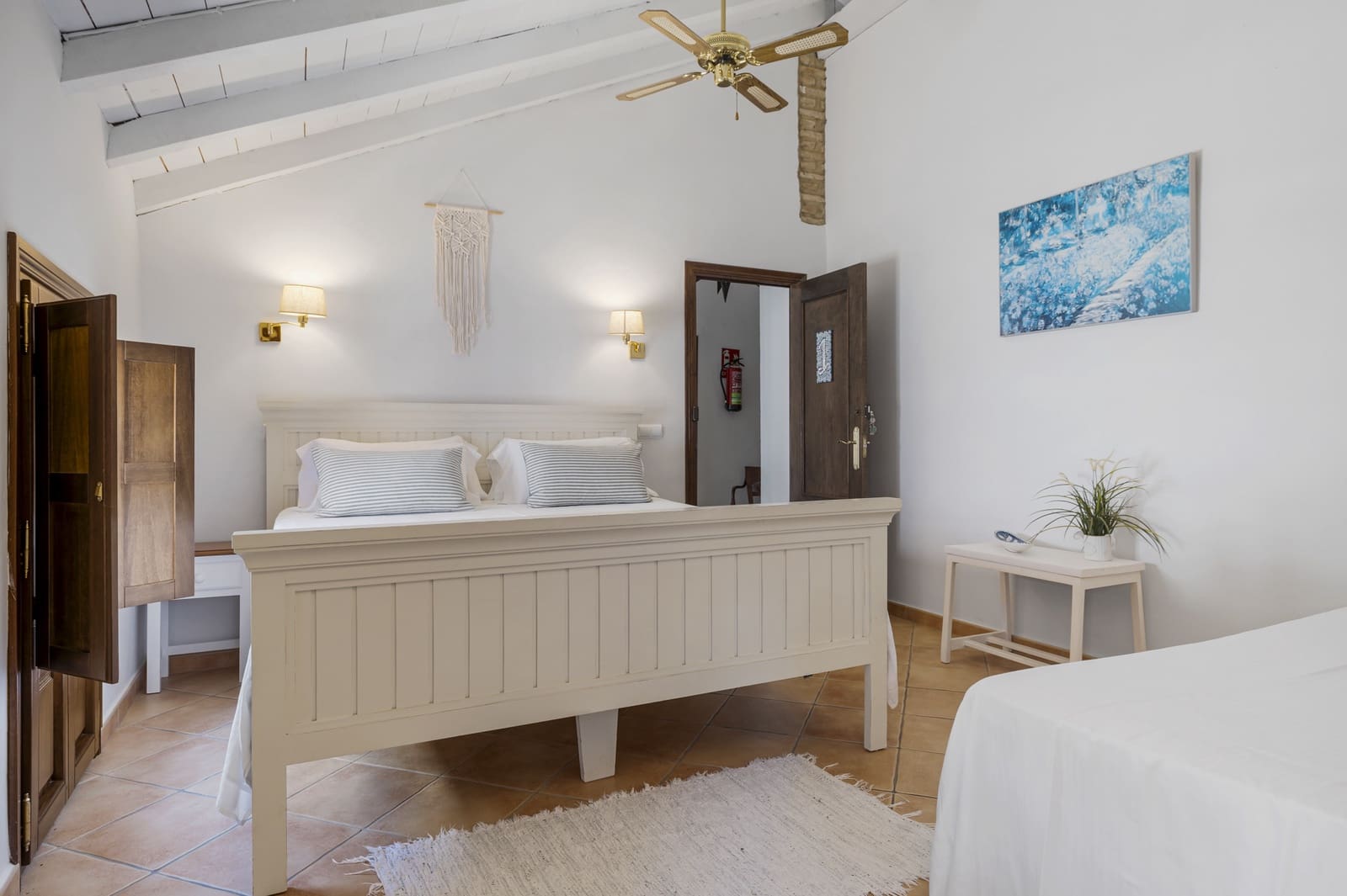 9 soveværelse Semi-Rækkehus til salg i Cortes de la Frontera med swimmingpool - € 995.000 (Ref: 9245975)