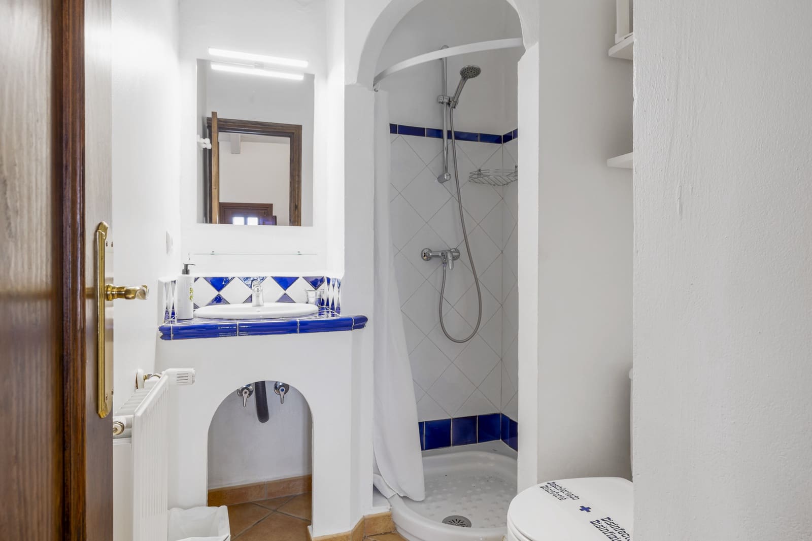 9 soveværelse Semi-Rækkehus til salg i Cortes de la Frontera med swimmingpool - € 995.000 (Ref: 9245975)