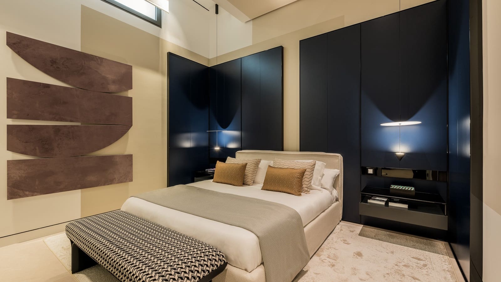 4 soveværelse Semi-Rækkehus til salg i Golden Mile med swimmingpool garage - € 7.900.000 (Ref: 9245976)