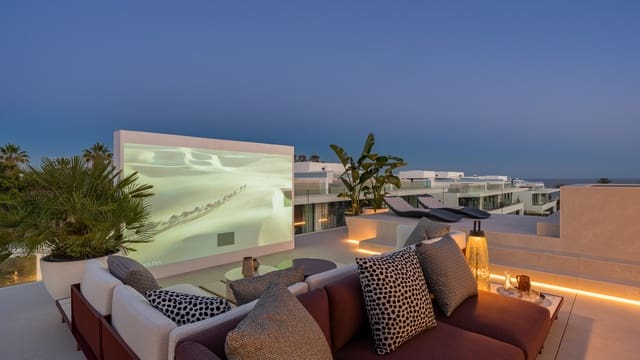 4 soverom Kjedet enebolig til salgs i Golden Mile, Marbella med svømmebasseng garasje - € 7 900 000 (Ref: 9245976)