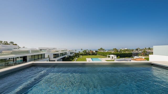 4 soverom Kjedet enebolig til salgs i Golden Mile, Marbella med svømmebasseng garasje - € 7 900 000 (Ref: 9245976)