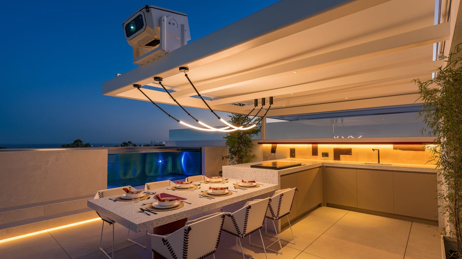 4 bedroom Semi-detached Villa for sale in Golden Mile with pool garage - € 7,900,000 (Ref: 9245976)