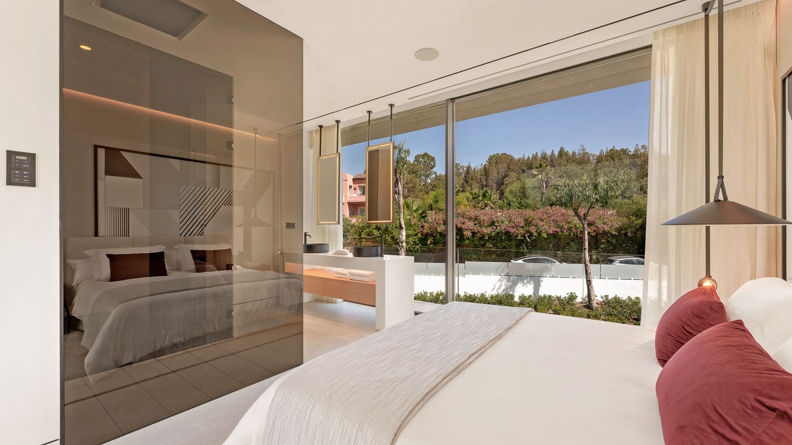 4 bedroom Semi-detached Villa for sale in Golden Mile with pool garage - € 7,900,000 (Ref: 9245976)