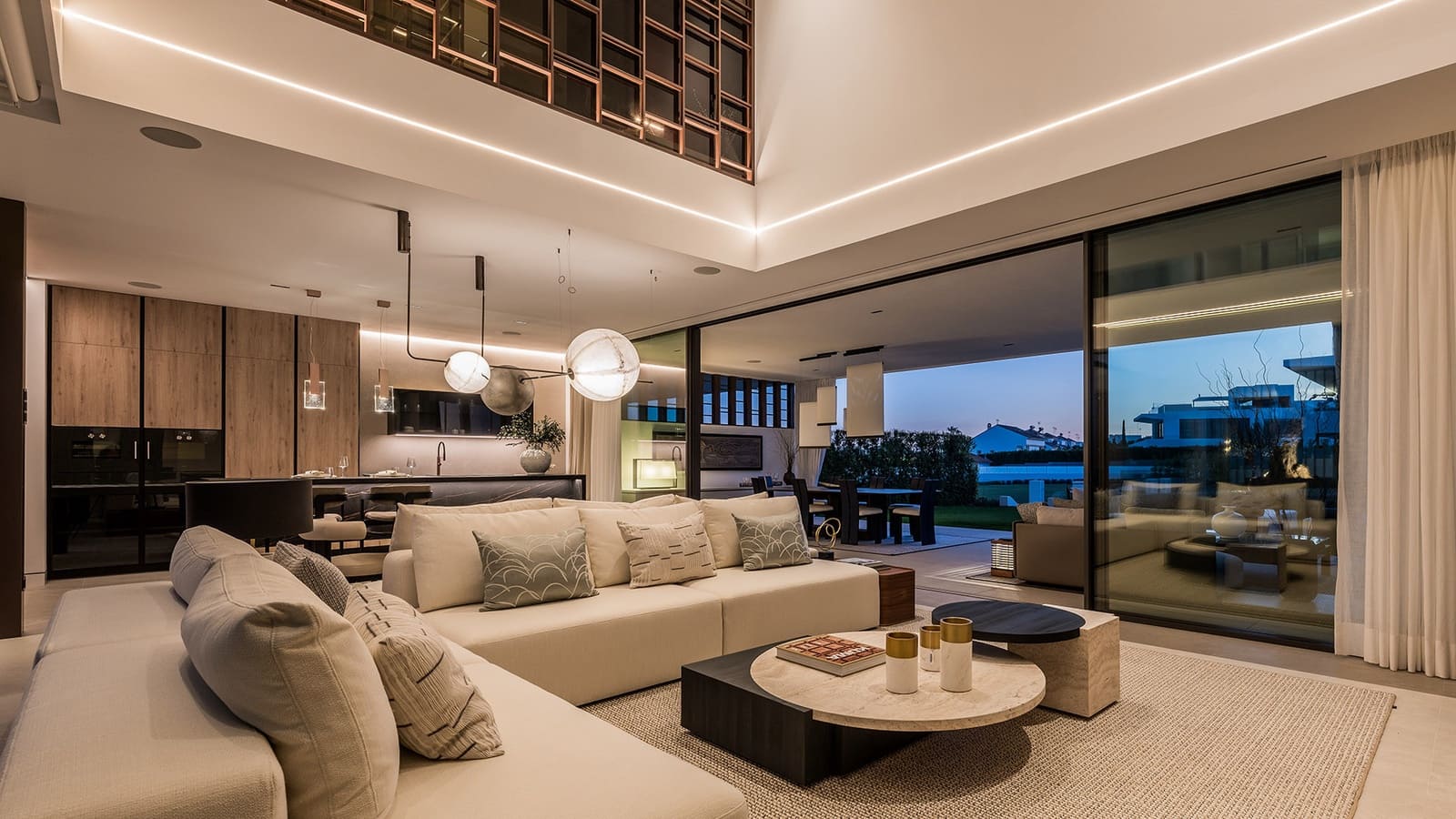 4 camera da letto Villetta Bifamiliare in vendita in Golden Mile con piscina garage - 7.500.000 € (Rif: 9245977)