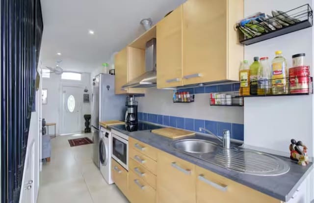 2 sovrum Hus till salu i Centro, Estepona - 349 995 € (Ref: 9245979)