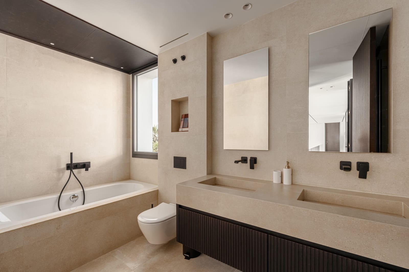 4 sypialnia Willa na sprzedaż w Benahavis z basenem garażem - 5 950 000 € (Ref: 9245980)