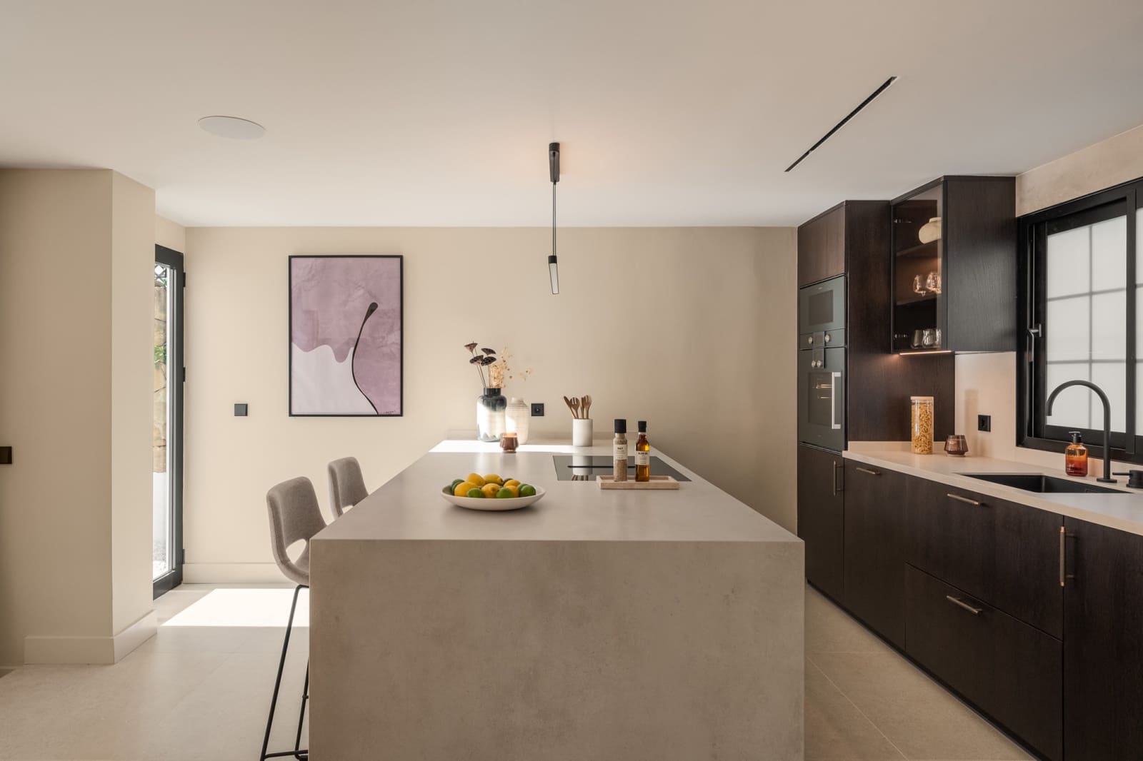 4 sypialnia Dom na sprzedaż w Marbella z basenem garażem - 1 950 000 € (Ref: 9245981)