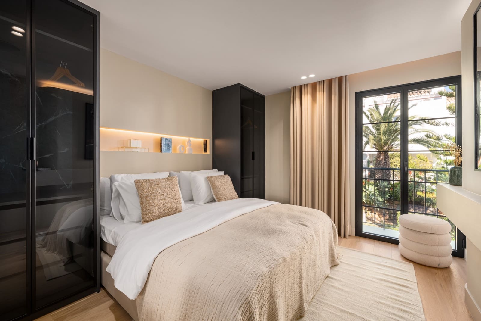 4 quarto Casa em Banda para venda em Marbella com piscina garagem - 1 950 000 € (Ref: 9245981)