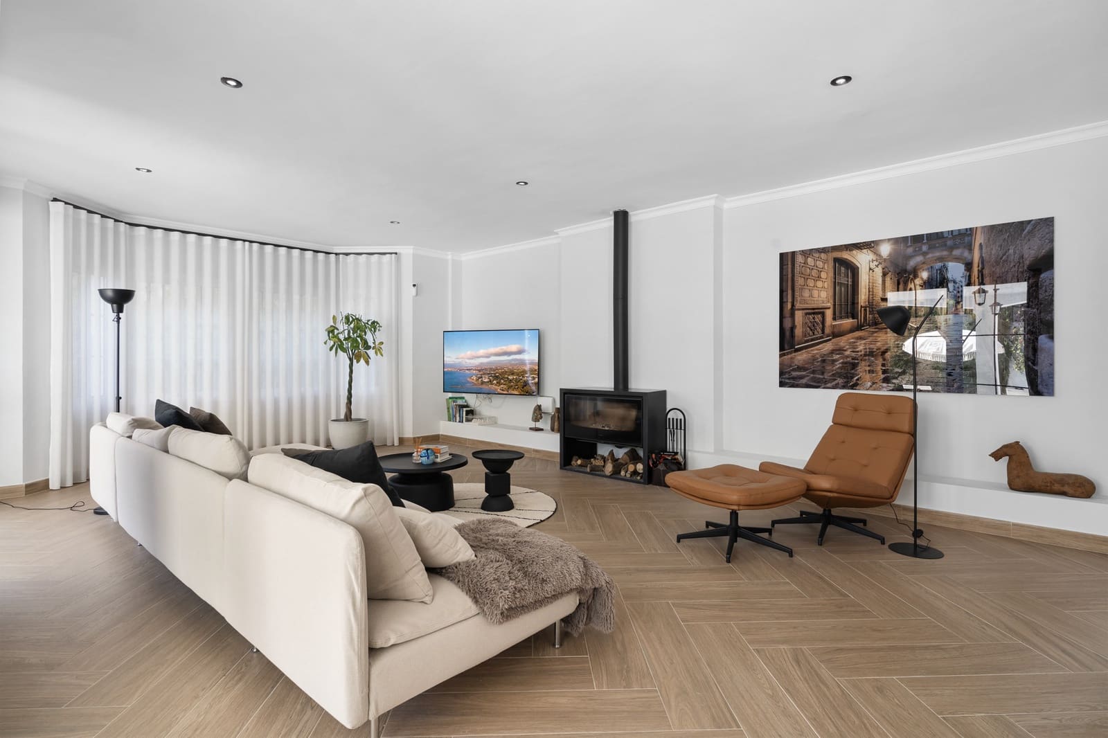 4 Zimmer Villa zu verkaufen in Mijas Costa mit Pool Garage - 999.000 € (Ref: 9245982)