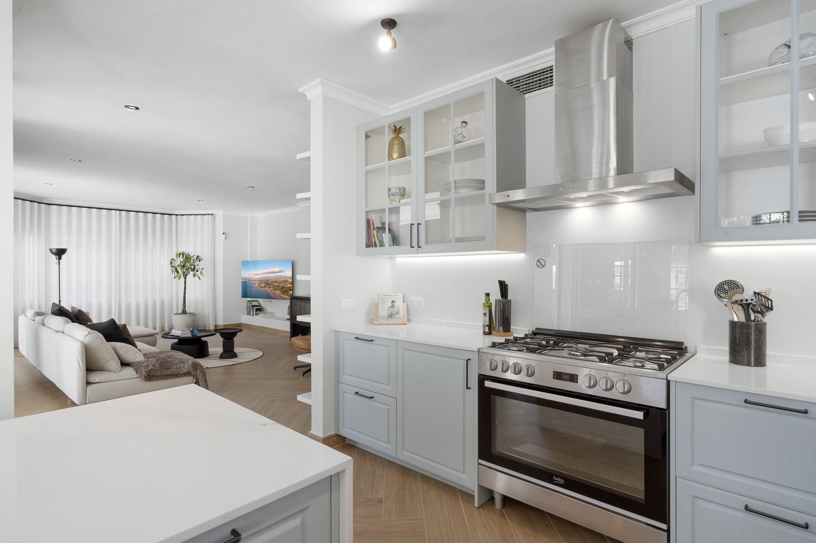 4 sovrum Villa till salu i Mijas Costa med pool garage - 999 000 € (Ref: 9245982)