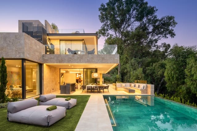 Chalet de 6 habitaciones en Marbella en venta con piscina garaje - 4.375.000 € (Ref: 9245986)