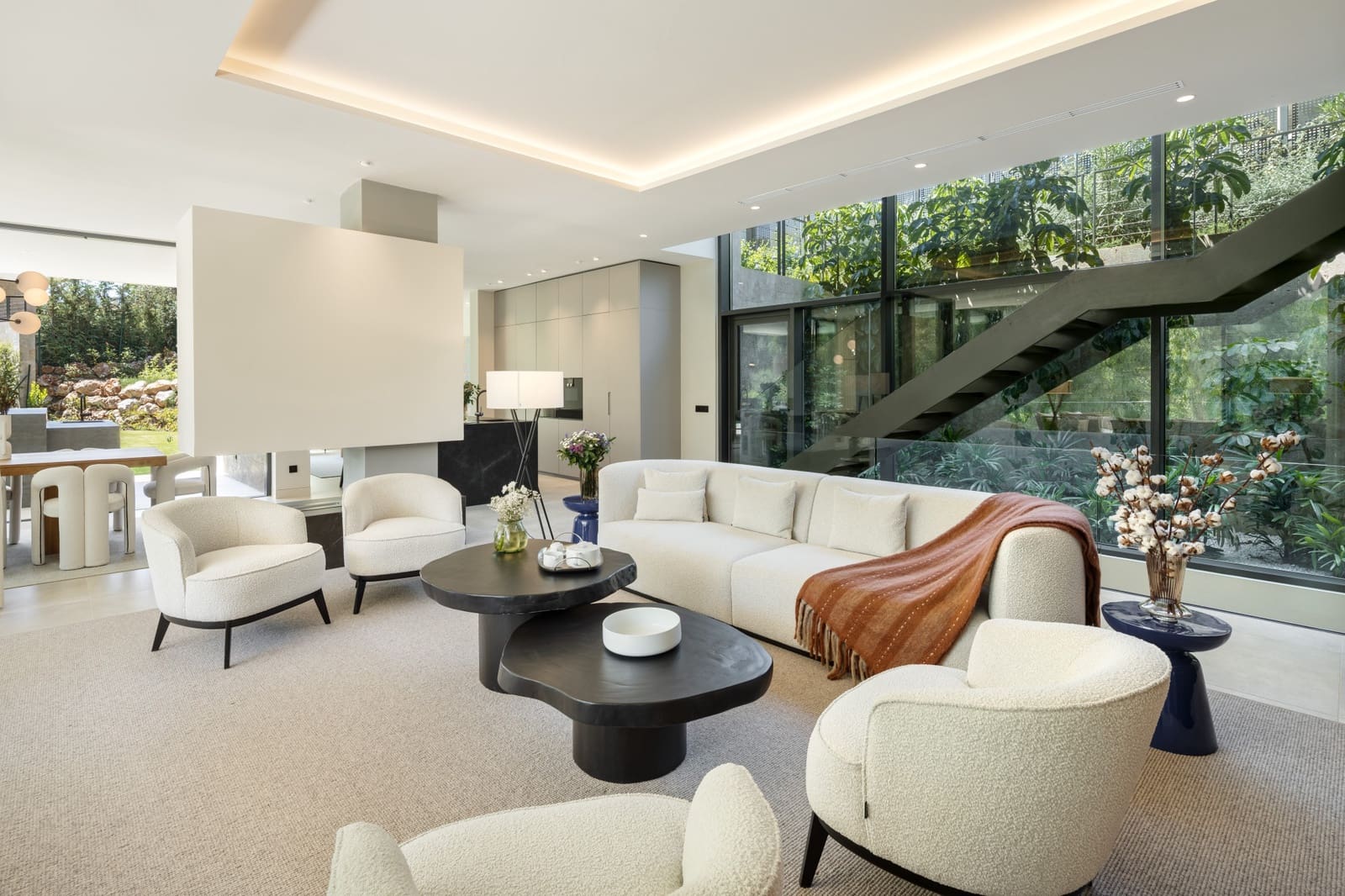 6 Zimmer Villa zu verkaufen in Marbella mit Pool Garage - 4.375.000 € (Ref: 9245986)