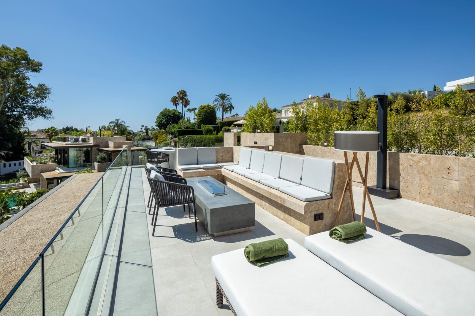 6 Zimmer Villa zu verkaufen in Marbella mit Pool Garage - 4.375.000 € (Ref: 9245986)