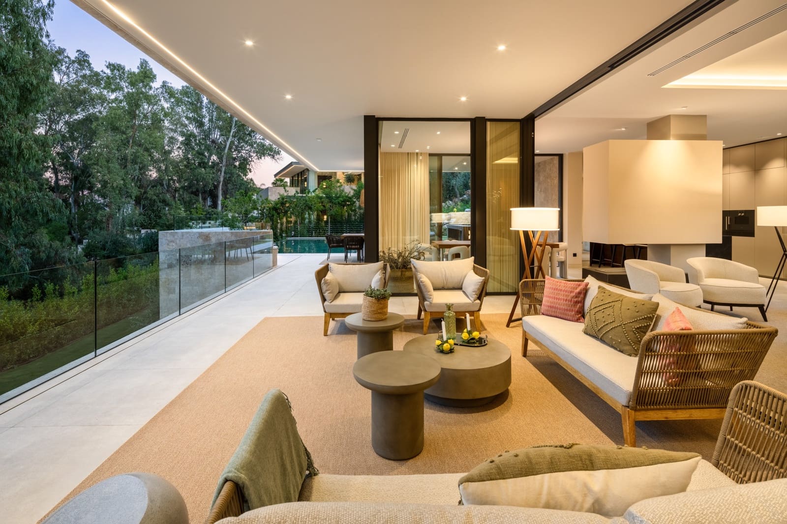 6 Zimmer Villa zu verkaufen in Marbella mit Pool Garage - 4.375.000 € (Ref: 9245986)