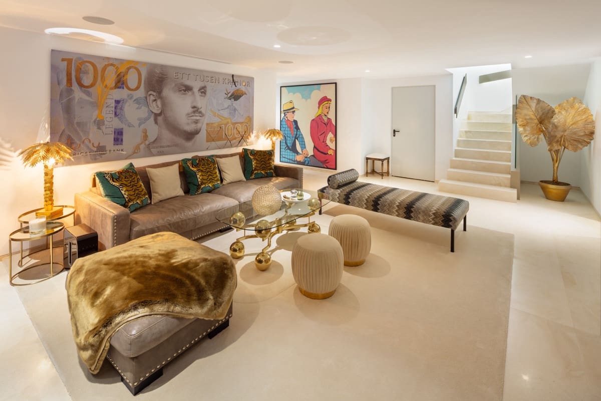 7 slaapkamer Villa te koop in Nueva Andalucia met zwembad garage - € 4.450.000 (Ref: 9245988)