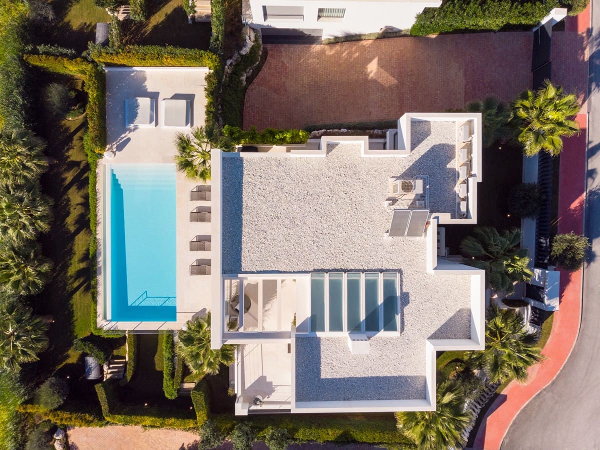7 slaapkamer Villa te koop in Nueva Andalucia met zwembad garage - € 4.450.000 (Ref: 9245988)