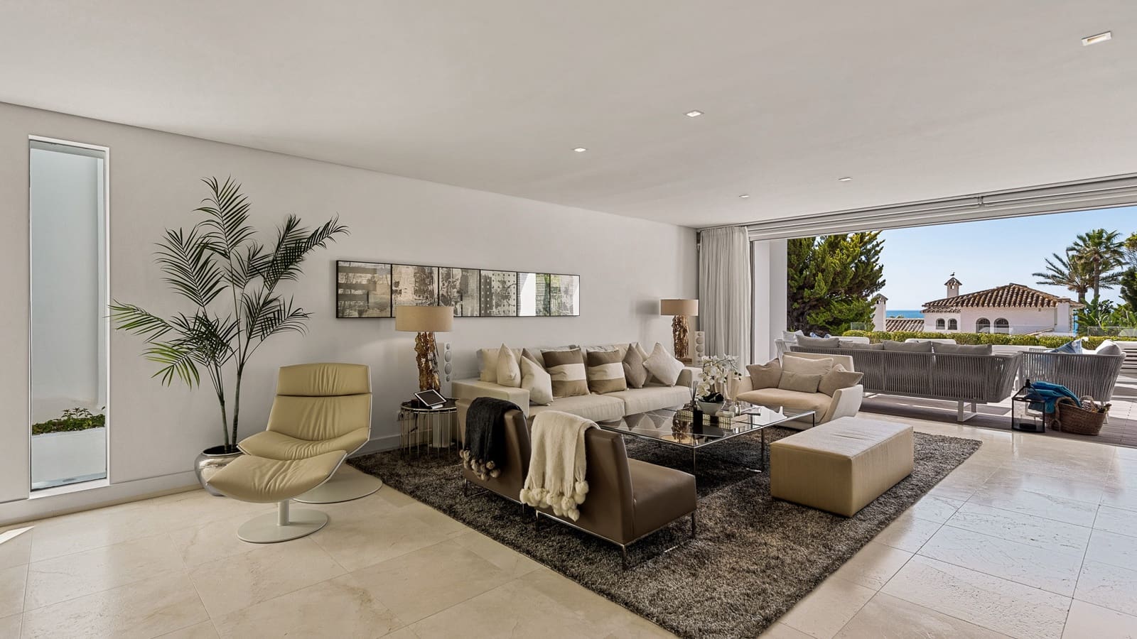 4 sypialnia Willa na sprzedaż w Marbella z basenem garażem - 10 500 000 € (Ref: 9245989)