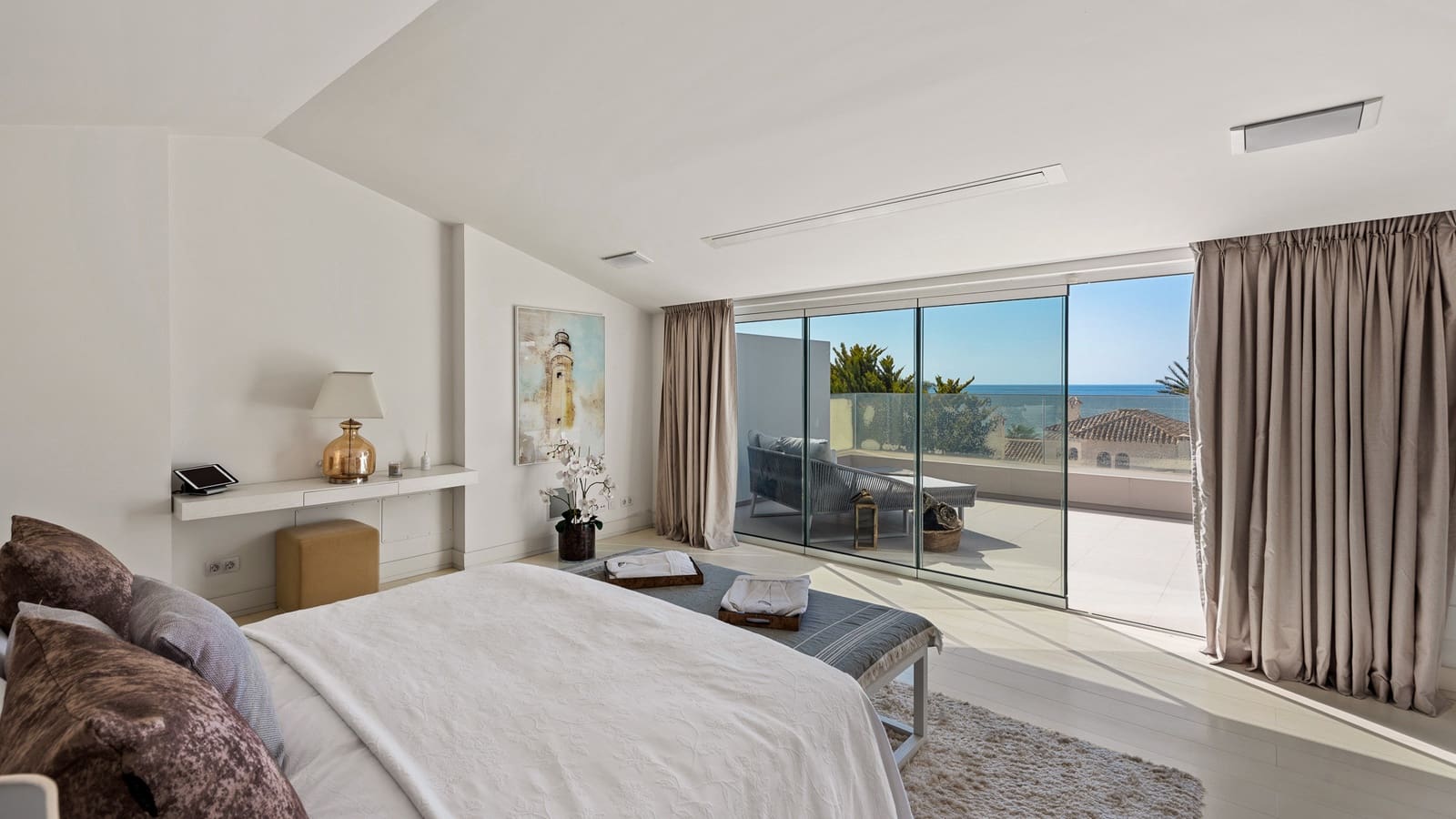4 sypialnia Willa na sprzedaż w Marbella z basenem garażem - 10 500 000 € (Ref: 9245989)