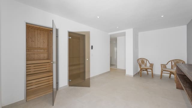 5 slaapkamer Villa te koop in Marbella met zwembad garage - € 2.490.000 (Ref: 9245990)