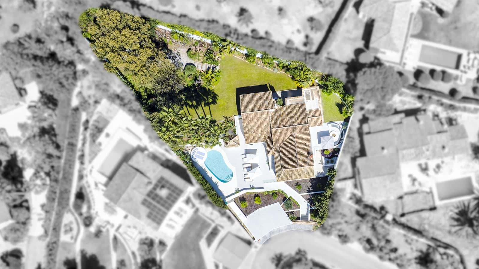 5 slaapkamer Villa te koop in Marbella met zwembad garage - € 2.490.000 (Ref: 9245990)