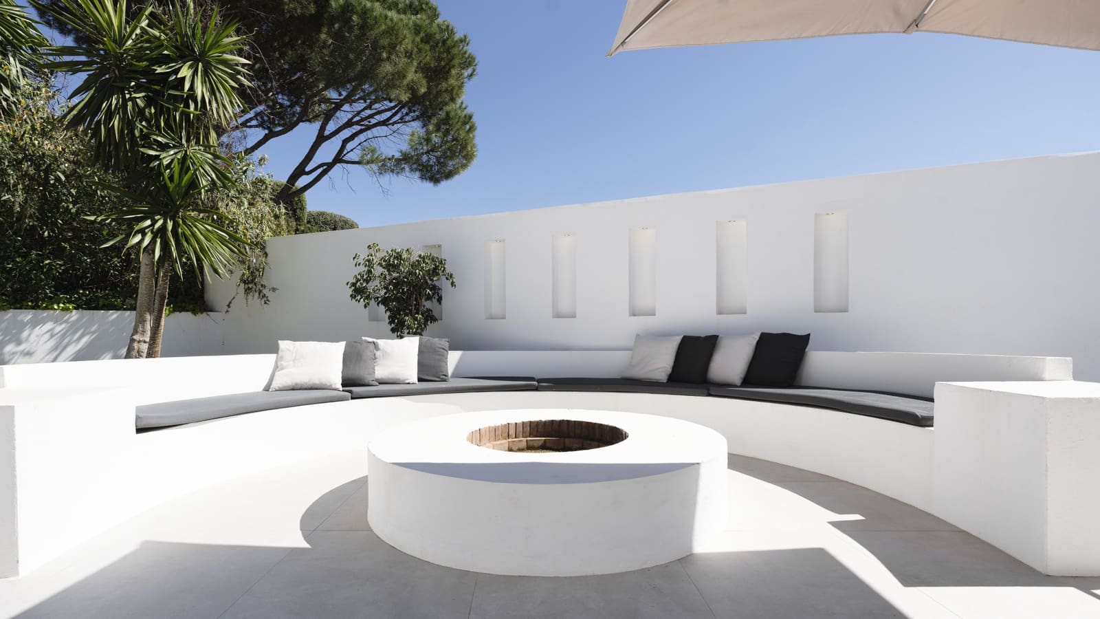 5 slaapkamer Villa te koop in Marbella met zwembad garage - € 2.490.000 (Ref: 9245990)