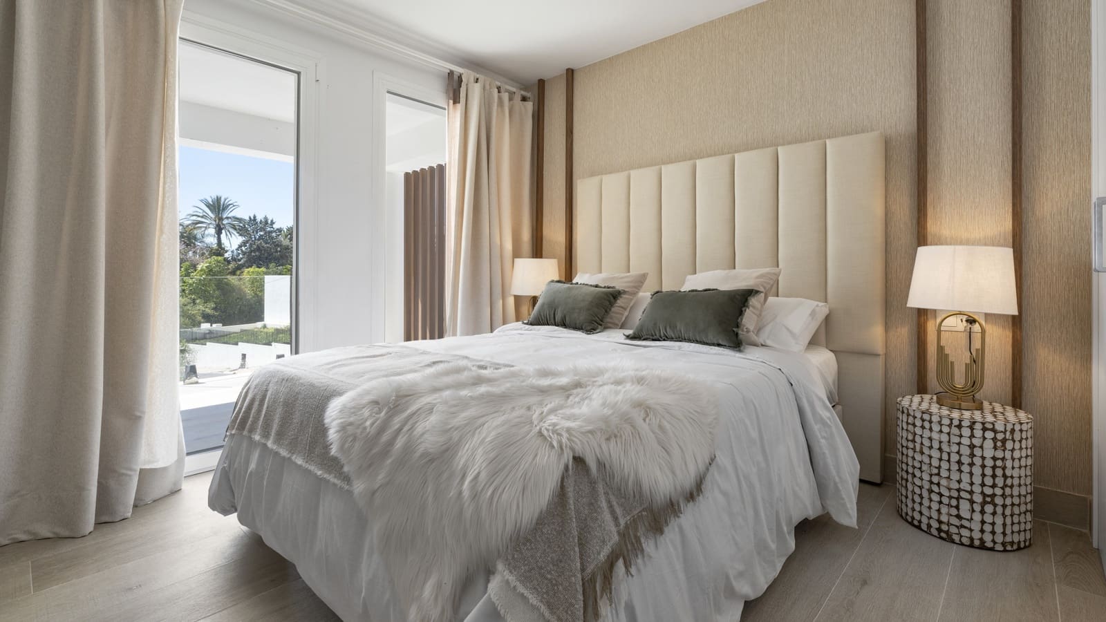 5 slaapkamer Villa te koop in Marbella met zwembad garage - € 2.490.000 (Ref: 9245990)