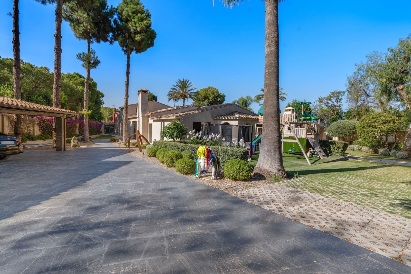 6 soverom Villa til salgs i Marbella med svømmebasseng garasje - € 3 500 000 (Ref: 9245992)