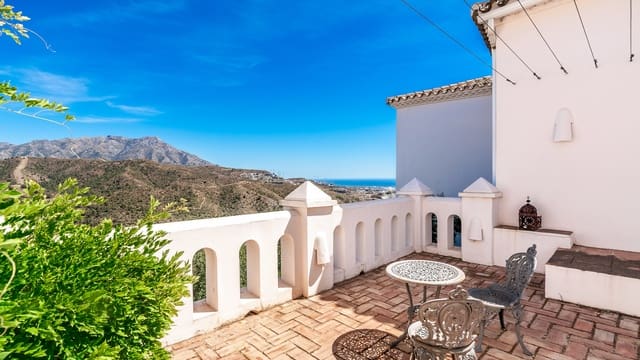 6 quarto Moradia para venda em El Madroñal, Benahavís com piscina garagem - 6 650 000 € (Ref: 9245994)