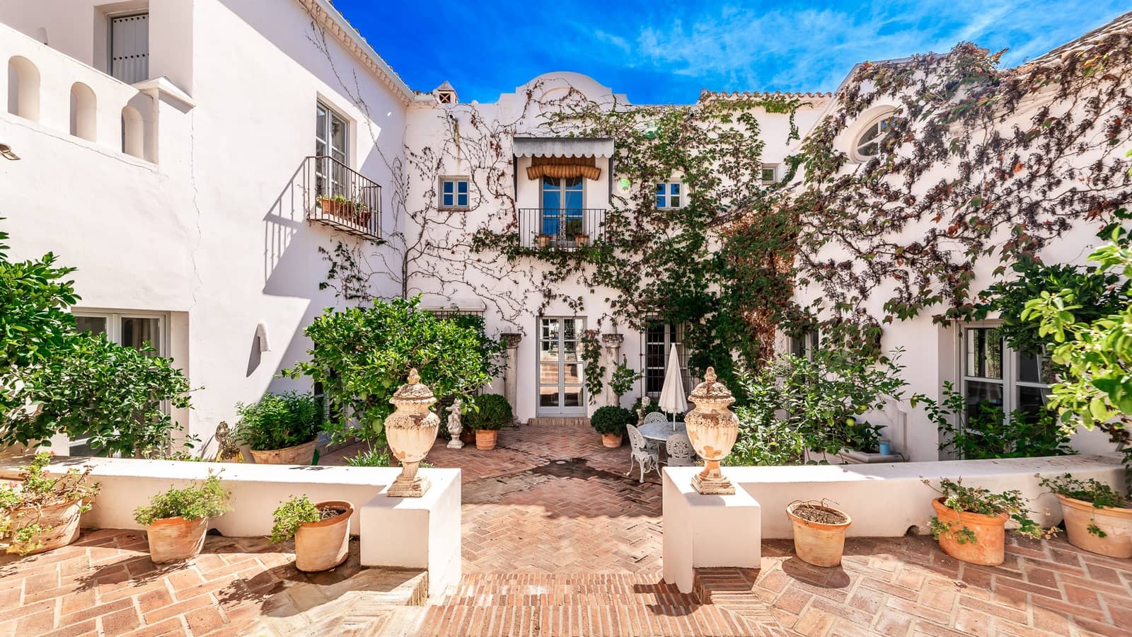6 quarto Moradia para venda em El Madronal com piscina garagem - 6 650 000 € (Ref: 9245994)