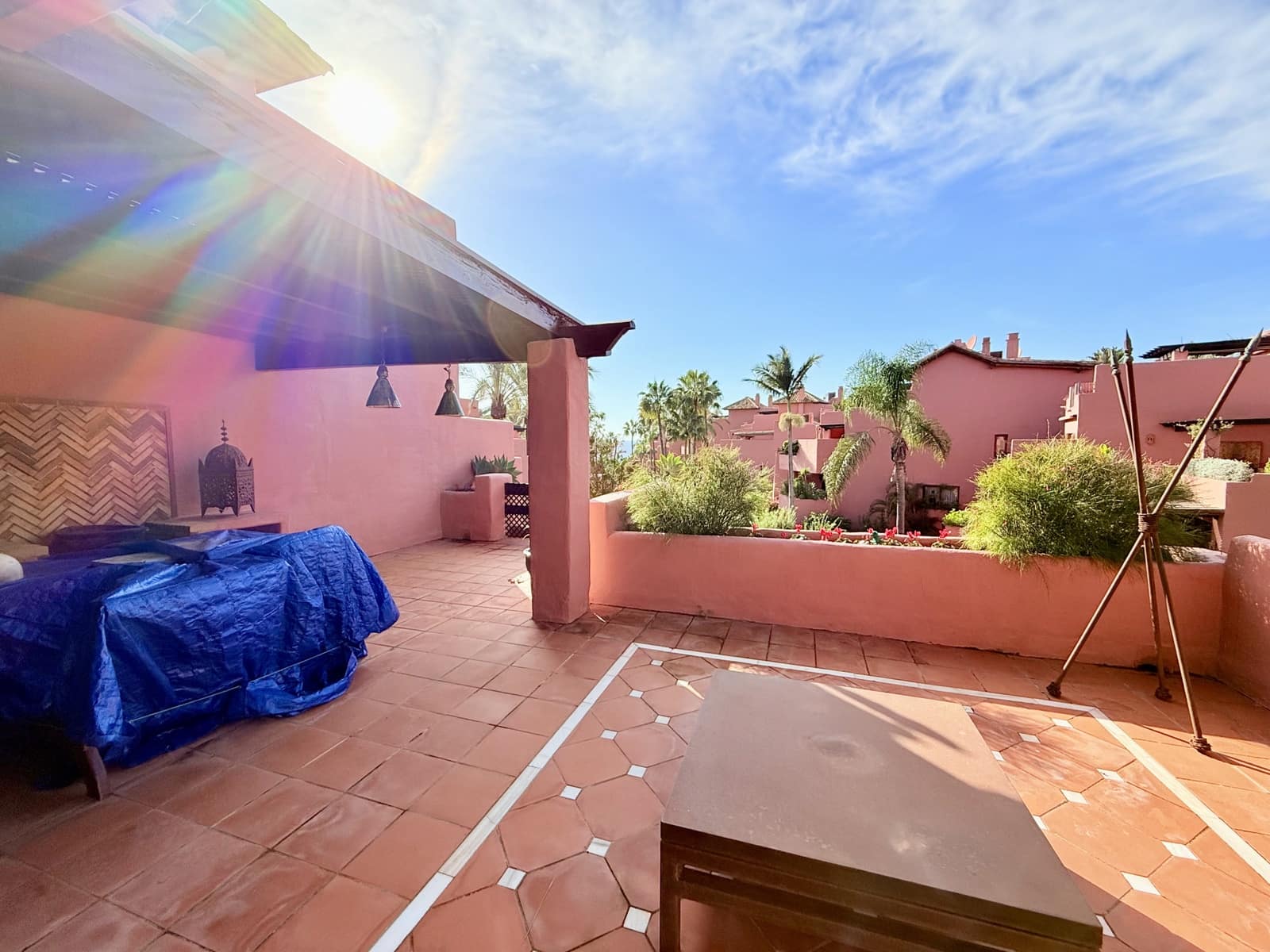 3 chambre Appartement à vendre à Estepona avec piscine garage - 1 800 000 € (Ref: 9245997)