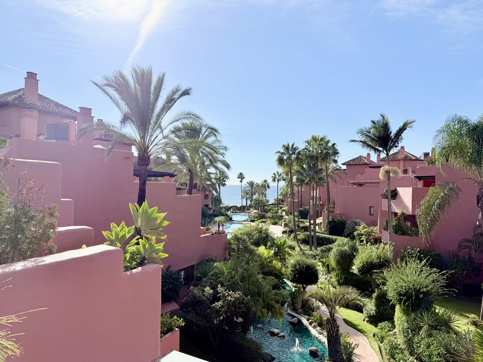 3 chambre Appartement à vendre à Estepona avec piscine garage - 1 800 000 € (Ref: 9245997)
