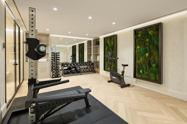 6 Zimmer Villa zu verkaufen in Nueva Andalucia, Marbella mit Pool Garage - 8.975.000 € (Ref: 9246002)