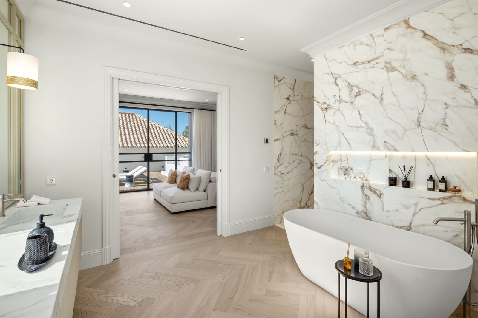 6 Zimmer Villa zu verkaufen in Nueva Andalucia mit Pool Garage - 8.975.000 € (Ref: 9246002)