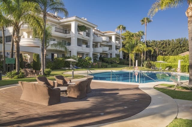 3 Zimmer Apartment zu verkaufen in Marbella mit Pool Garage - 1.995.000 € (Ref: 9246028)