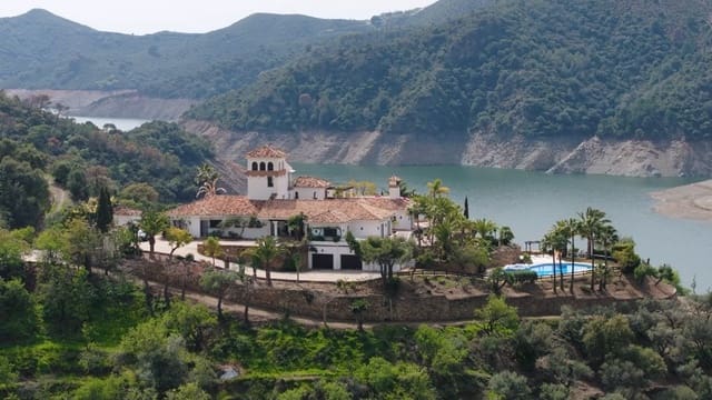 5 soverom Villa til salgs i Istán med svømmebasseng garasje - € 4 995 000 (Ref: 9246032)