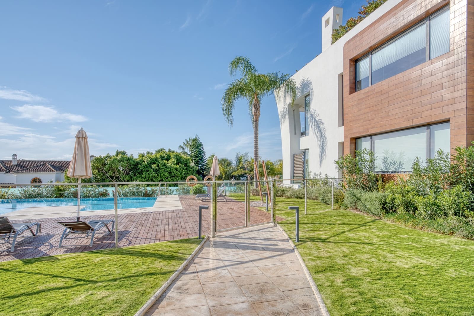 4 slaapkamer Appartement te koop in Marbella met zwembad garage - € 3.850.000 (Ref: 9246033)