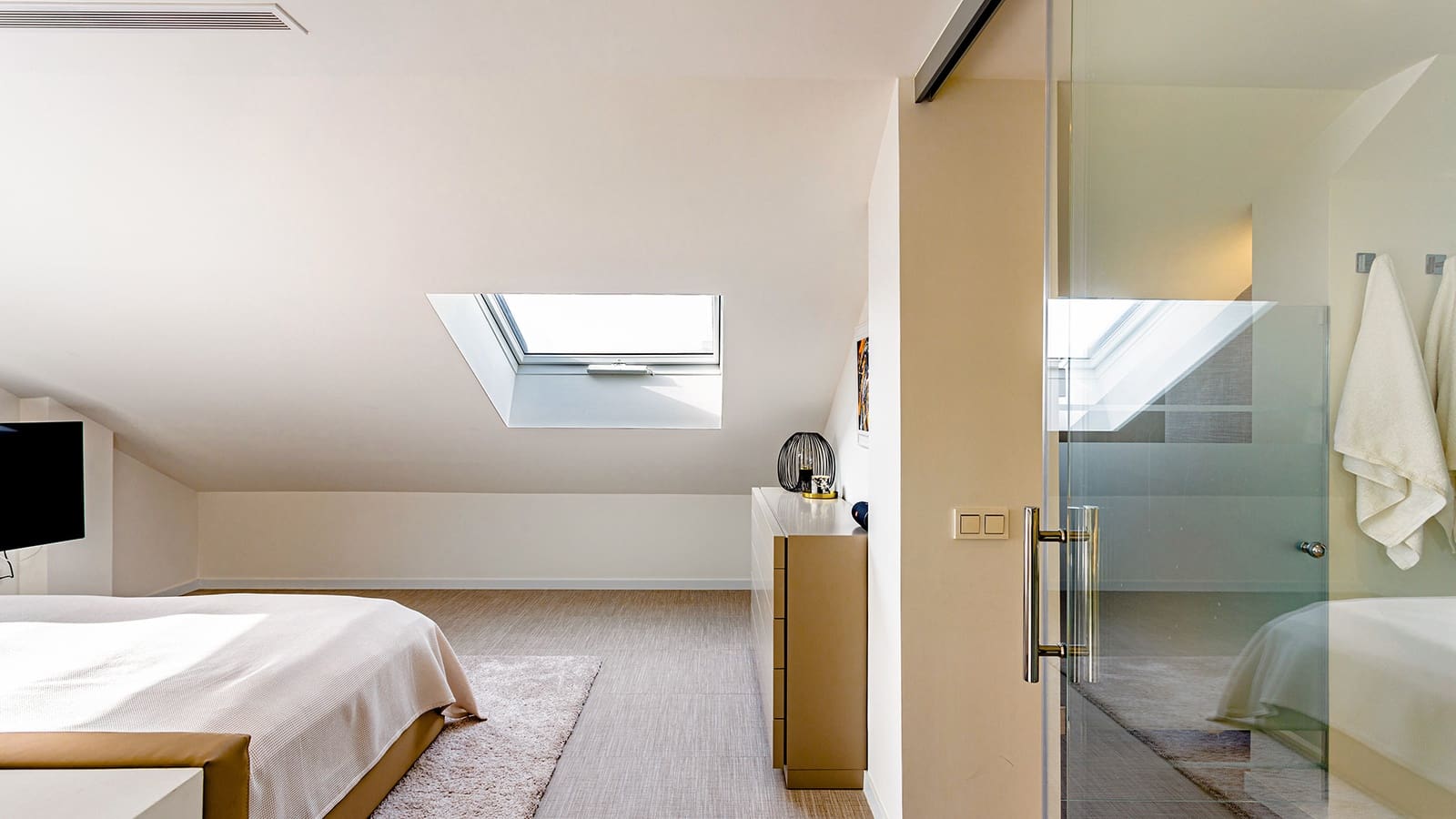 3 Zimmer Penthouse zu verkaufen in Marbella mit Pool - 990.000 € (Ref: 9246266)