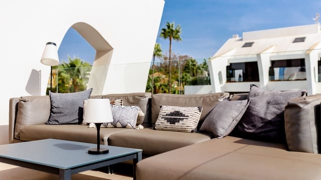 3 soverom Penthouse til salgs i Marbella med svømmebasseng - € 990 000 (Ref: 9246266)