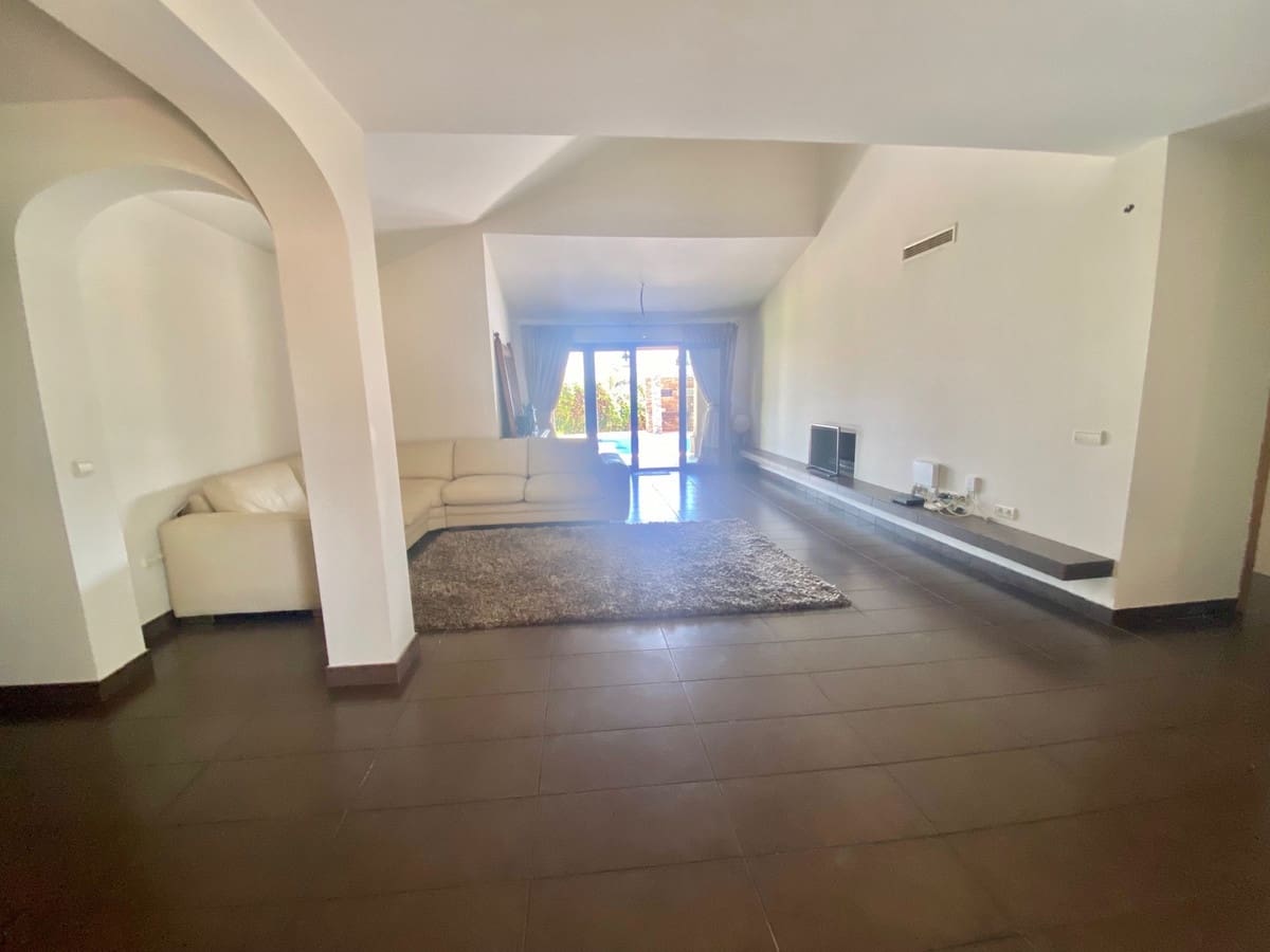 3 quarto Moradia para venda em Golden Mile com garagem - 2 700 000 € (Ref: 9249053)