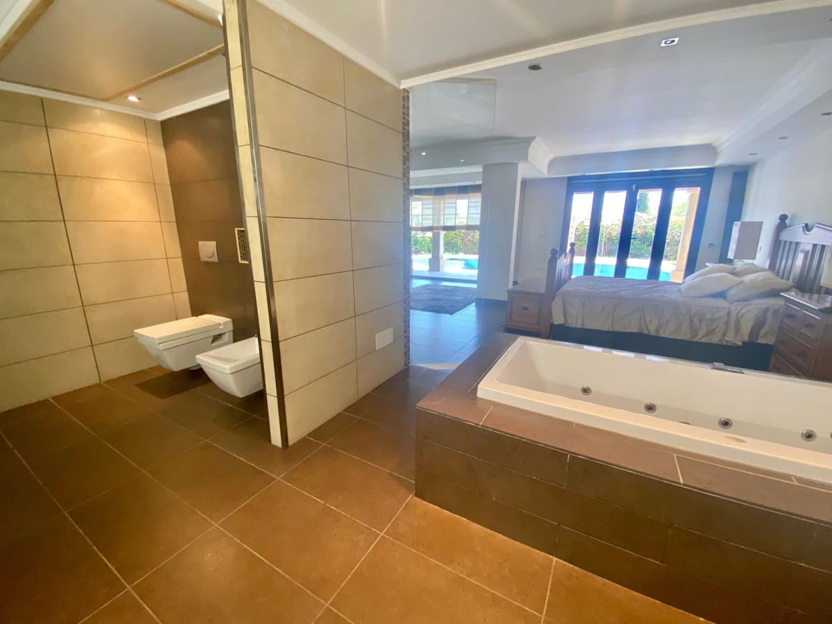 3 quarto Moradia para venda em Golden Mile com garagem - 2 700 000 € (Ref: 9249053)