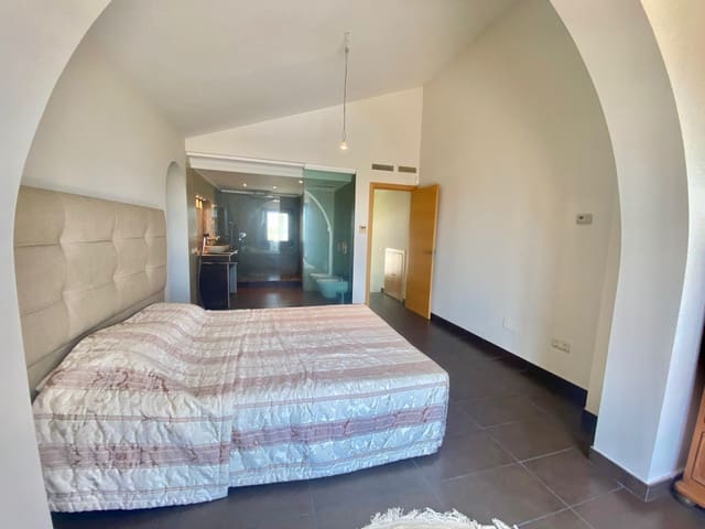 3 quarto Moradia para venda em Golden Mile, Marbella com garagem - 2 700 000 € (Ref: 9249053)