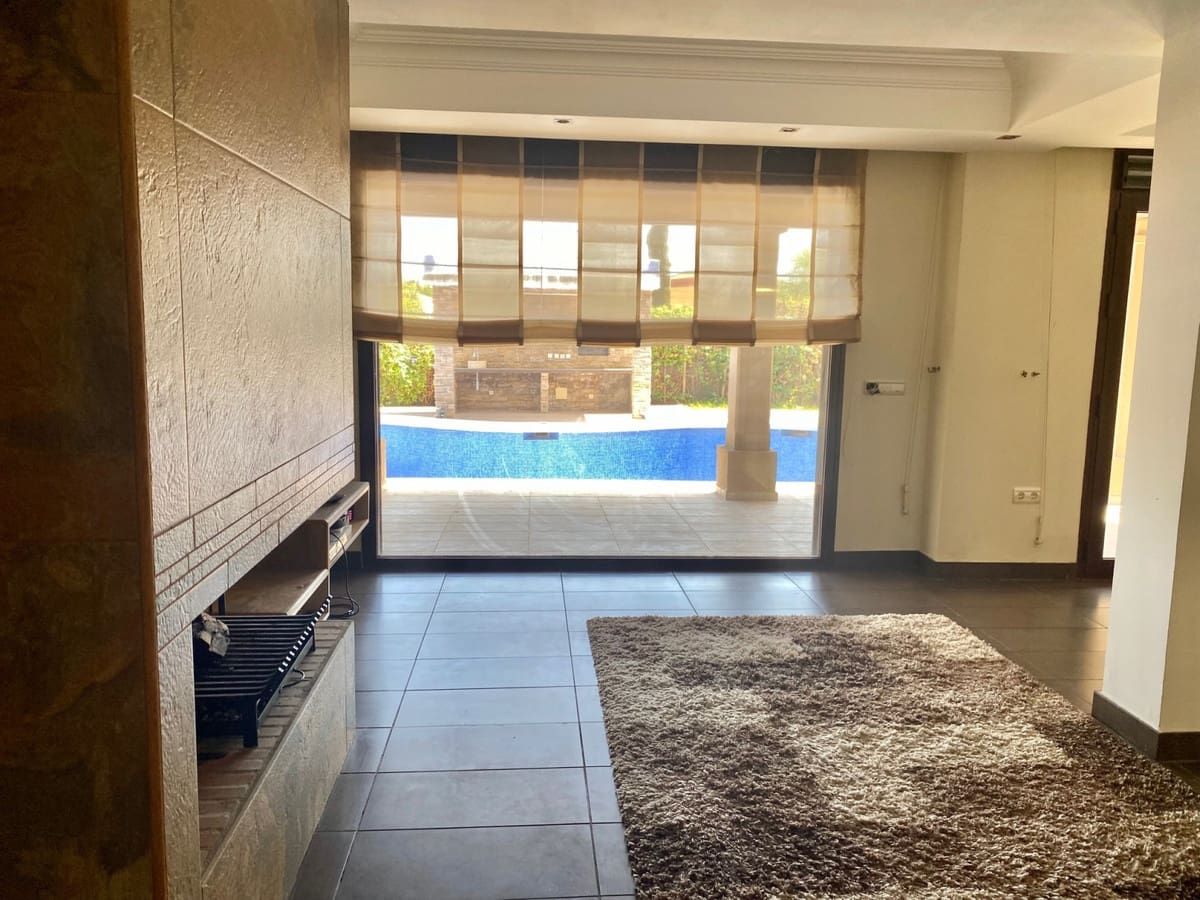 3 quarto Moradia para venda em Golden Mile com garagem - 2 700 000 € (Ref: 9249053)