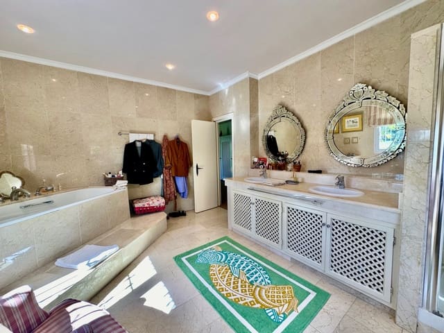 4 soverom Villa til salgs i La Quinta, Benahavís med svømmebasseng garasje - € 3 900 000 (Ref: 9254327)